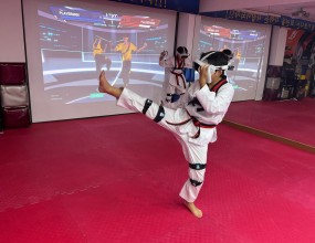 VR 버츄얼 태권도 겨루기 연습